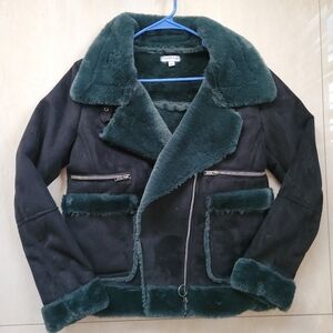 Harper & Lex Black and Blue Green Jacket